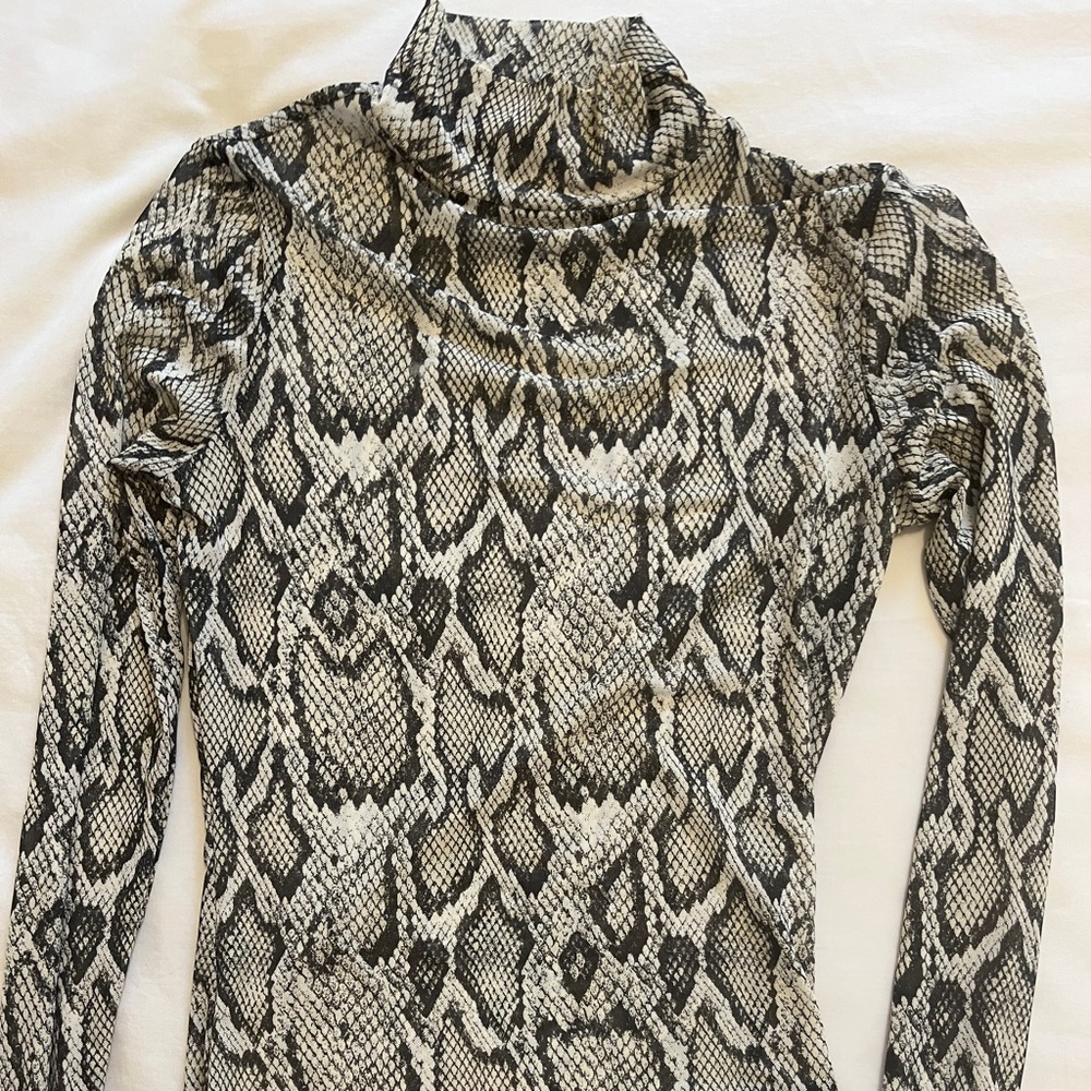 AFRM | Mock Neck Mesh Top Size XS/S